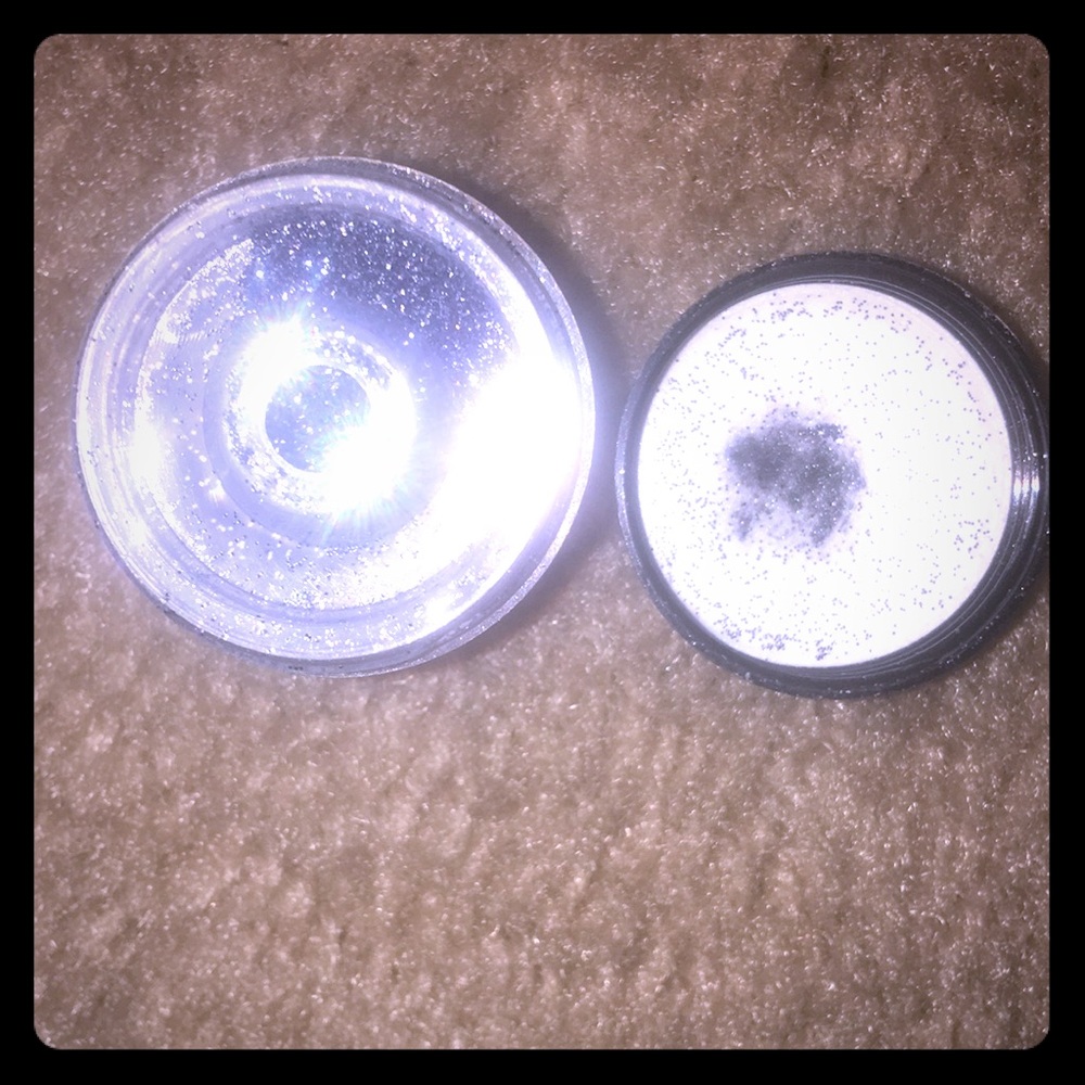 Mac purple glitter shadow